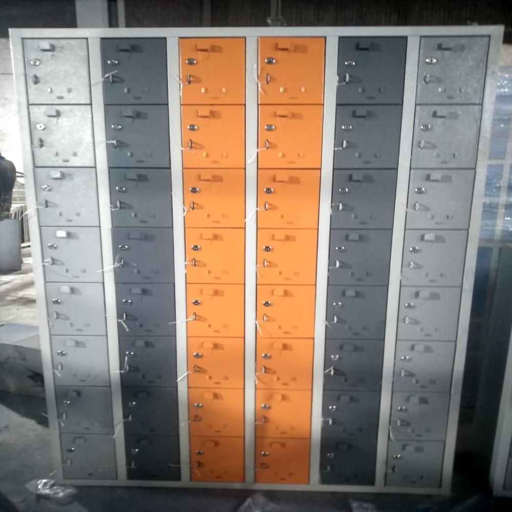 45 Door मोबाइल फ़ोन Locker_Rolex India Engineering