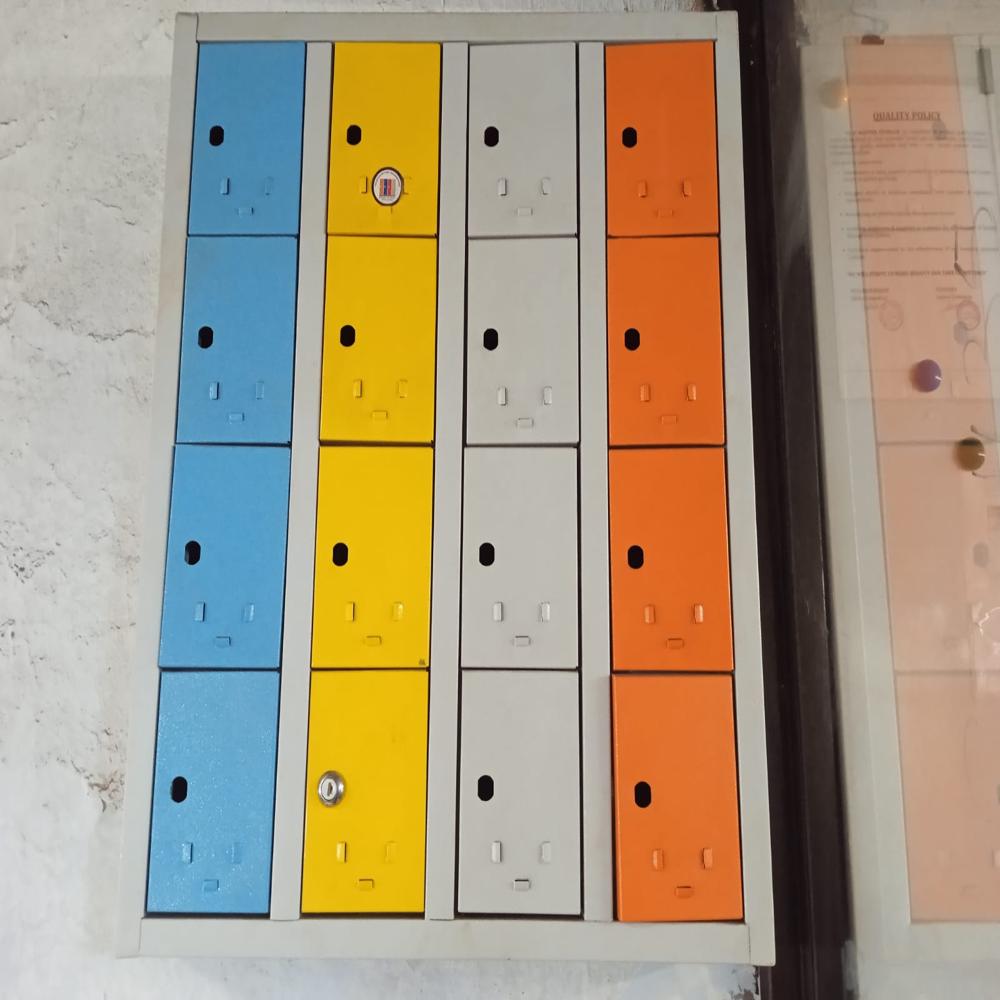 18 Door Mobile Phone Locker_Rolex India Engineering