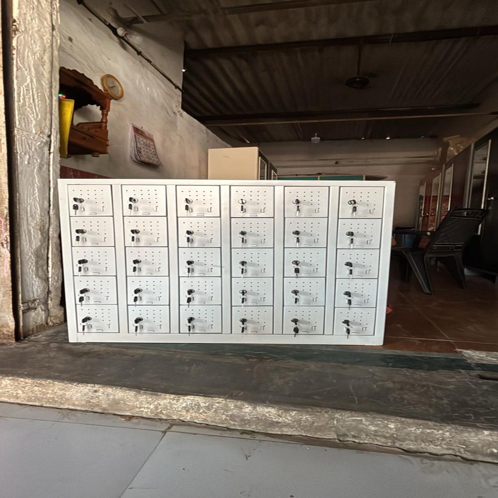 15 Door मोबाइल फ़ोन Locker_Rolex India Engineering