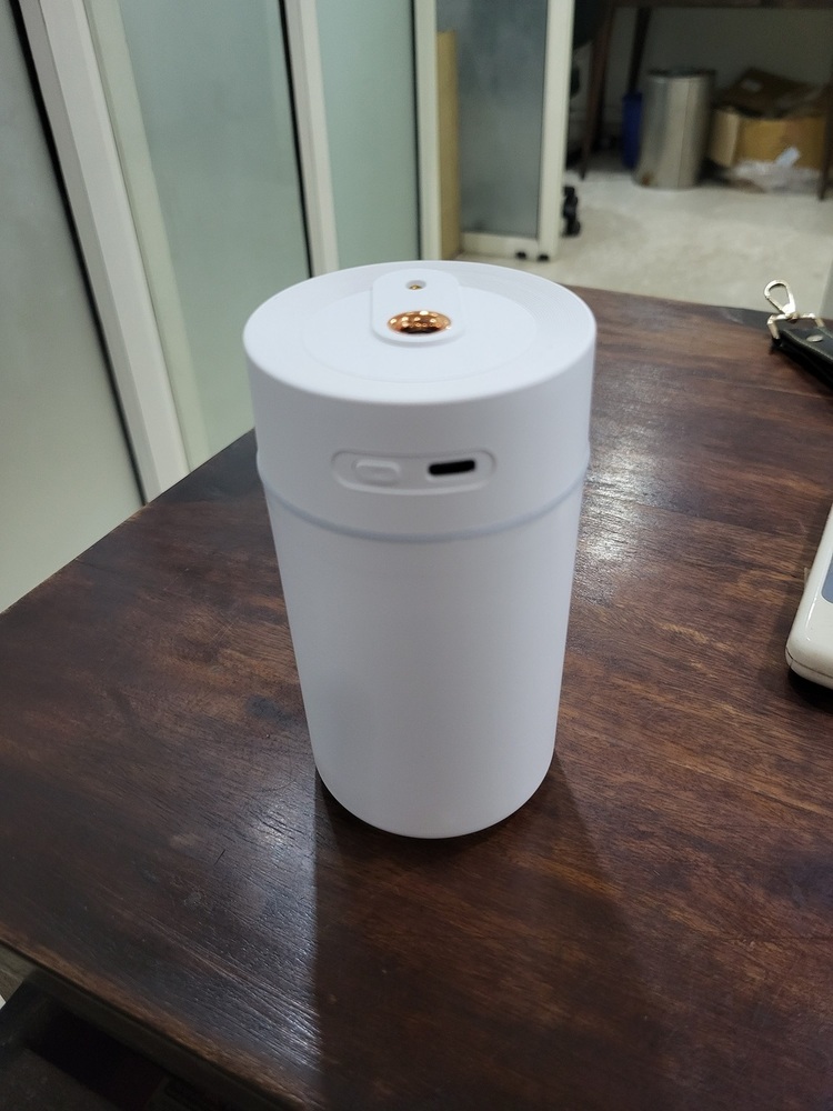 Aroma Diffusers Projector Humdifiers - Color: White