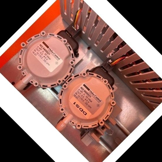 Huba Control Transmitter Model 402.9510021 - Application: Vab Systems ...