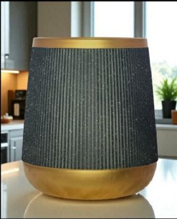 Premium High Quality Plastic Pot - Color: Golden & Black