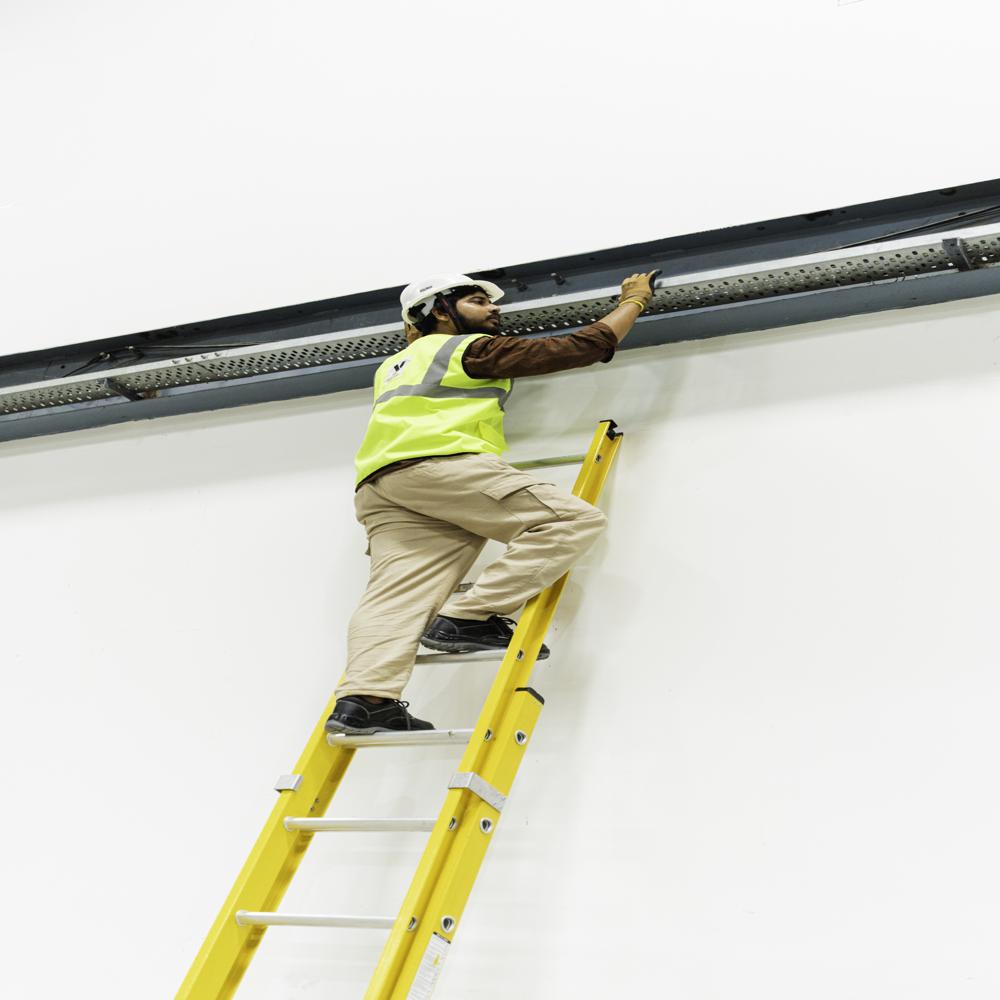 FRP (Fiberglass) Wall Support Straight Ladder