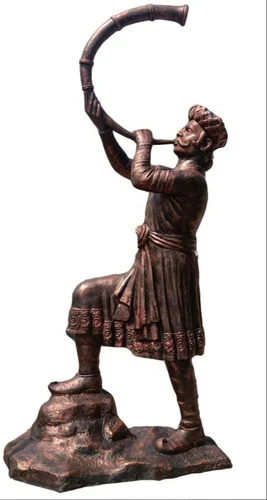 Fiber Tutarivala Statue