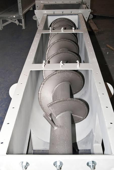 Screw Conveyor - Color: Silver