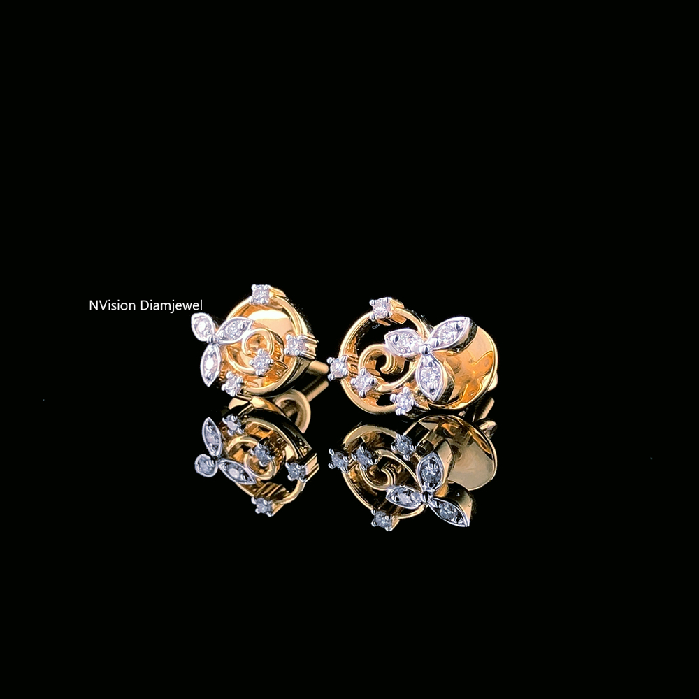 Swril Thrill Natural Diamond & Gold Stud Earrings