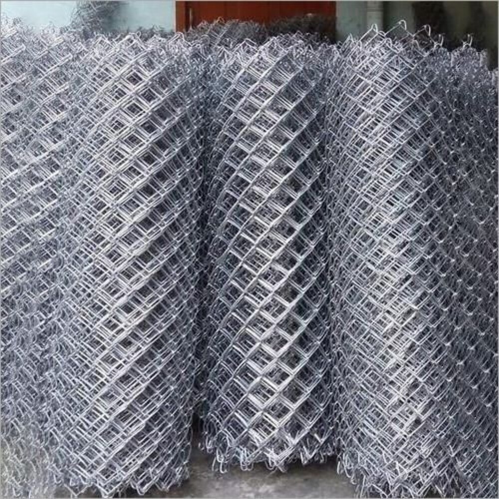 14 Gauge Chain Link Wire Mesh - Color: Silver