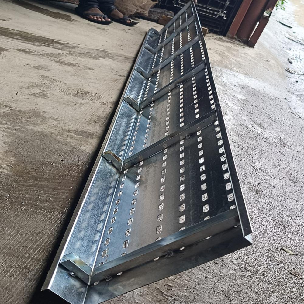 Gi Solar walkway 18 degree