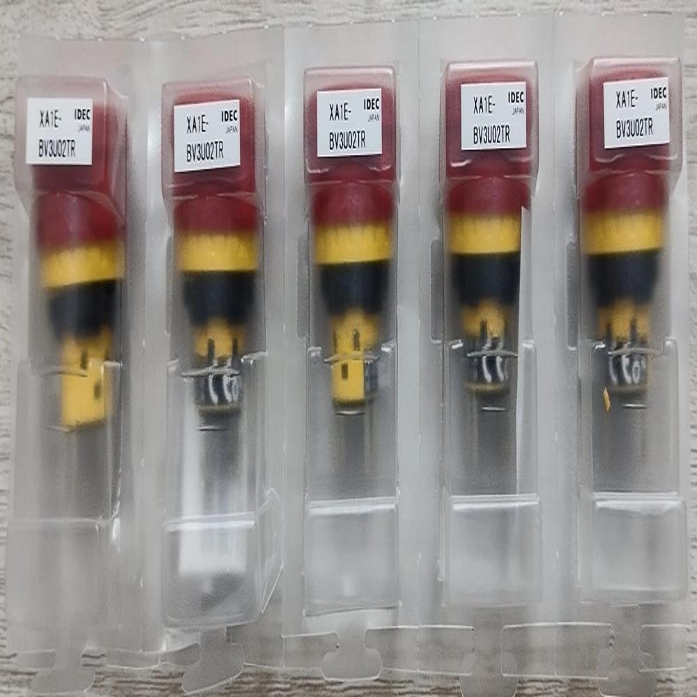 Emergency Stop Switch Idec Xa1e-bv3u02tr. - Automation Grade: Yes