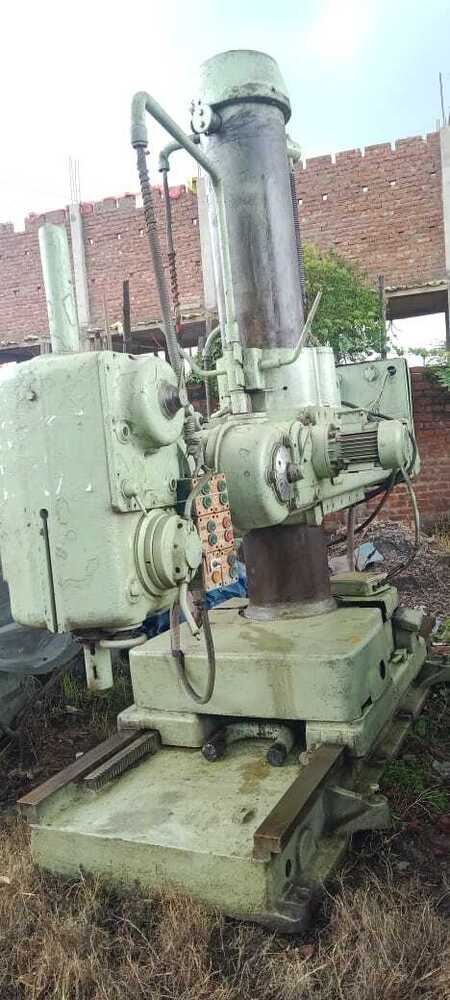 Radial Drilling Machine - Color: Green