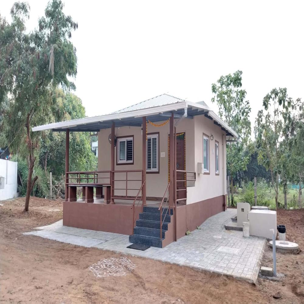 Pir Sandwich Panel - Color: Red