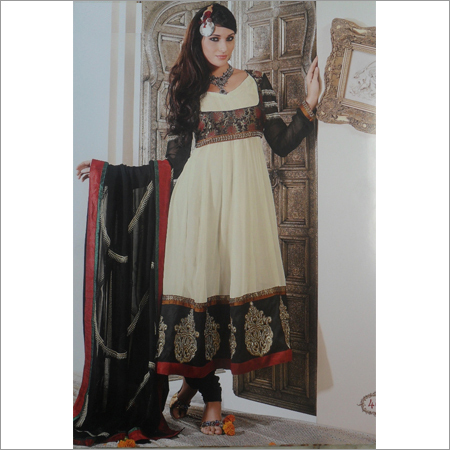 तैयार सूट