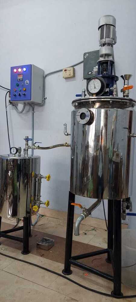 In-Situ Sterilizable Lab Scale Fermenter - Capacity: 3-150 Ltr