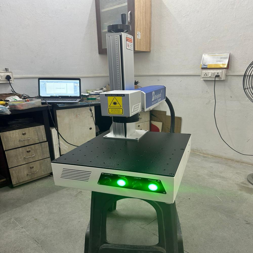 Fiber Laser Marking System - Accuracy: 99.99 %