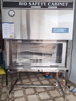 Bio Safety Cabinet - Automation Grade: Semi-Automatic