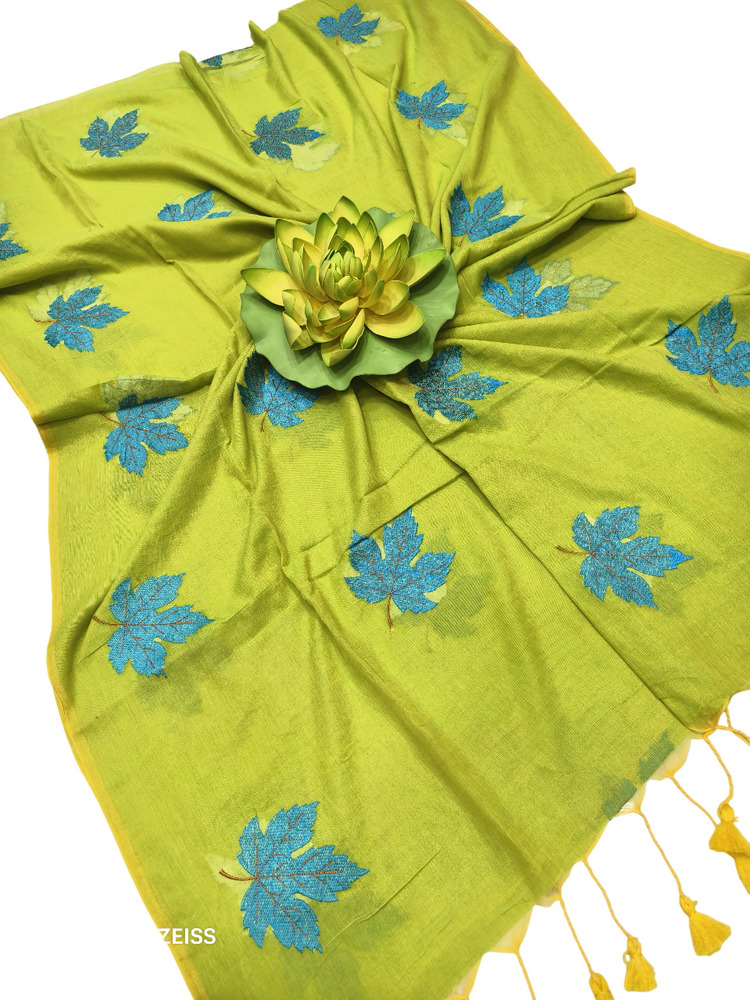Ladies Exclusive Cotton Saree With Leaf Print - Feature: Machine Wash / Hand Wash