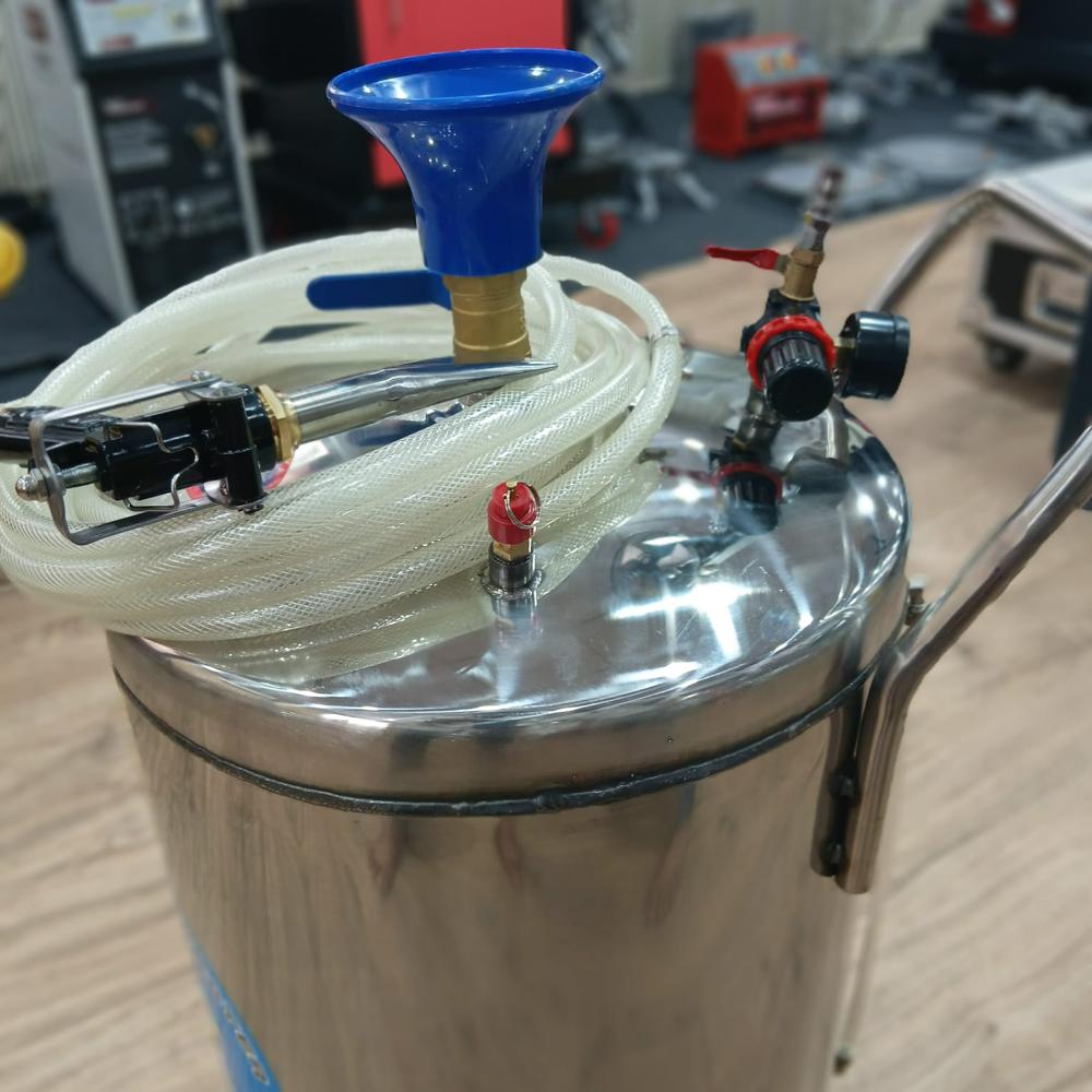 Car Foam Washer - Power Source: Electric