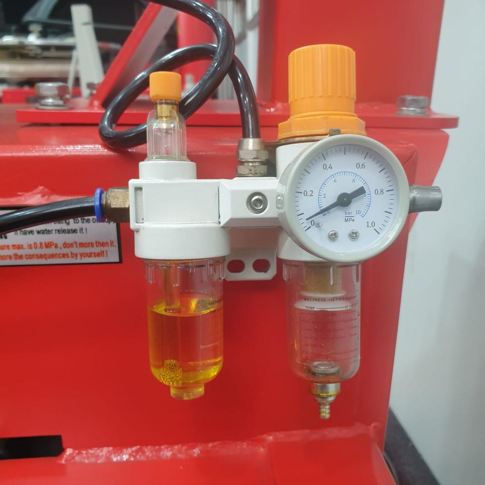 Tyre Changer Machine - Motor Power: 0.75 Kw Kilowatt (Kw)