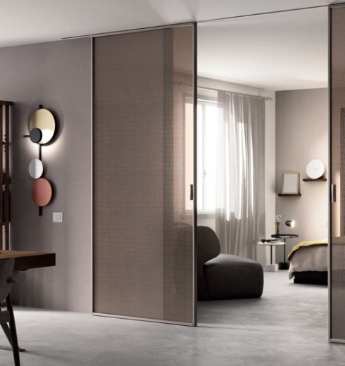 Metal Mesh Laminated Glass - Color: Transparent