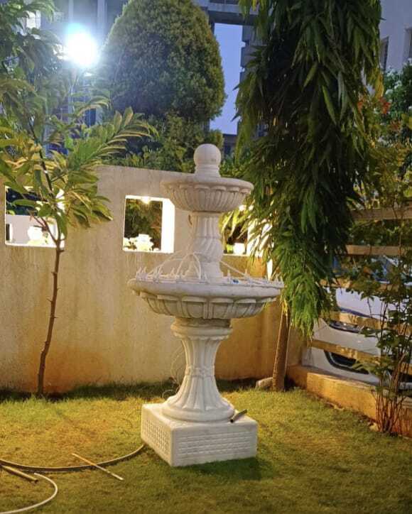 Outdoor Marble Fountain - Color: White