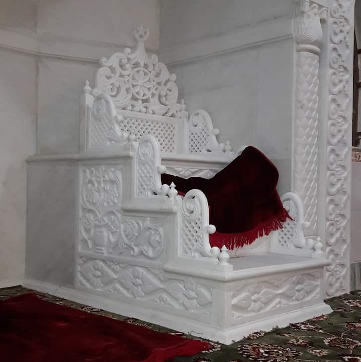 Masjid Members - Color: White