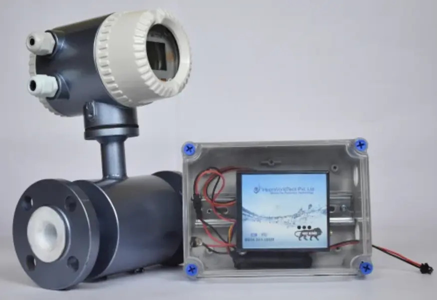 4 Inch Electromagnetic Flow Meter With Telemetry - Color: Blue And White