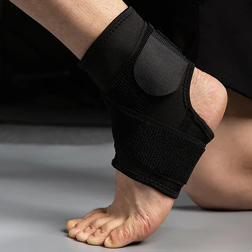 Dr Helix Black Ankle Binder  Compression Support for Ankle Injuries & Sprains, Breathable & Adjustable  Ideal for Sports, Recovery, & Daily Comfort (Size XL)