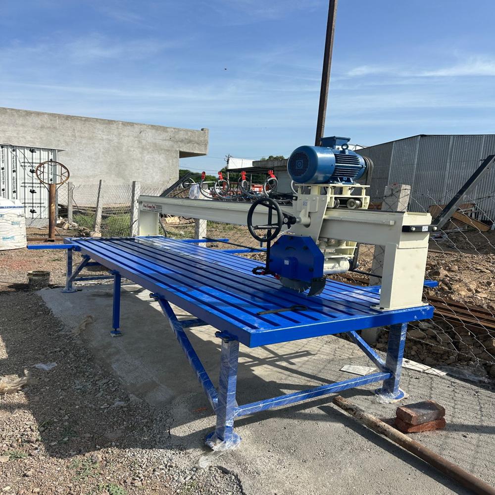 Bridge Type Edge Cutting Machine - Cutting Area: 50 Square Millimeter (Mm2)