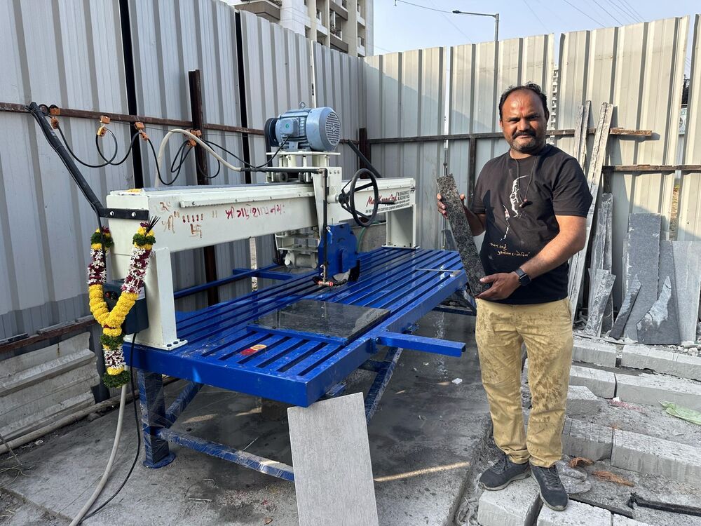 Stone Cutting Machine