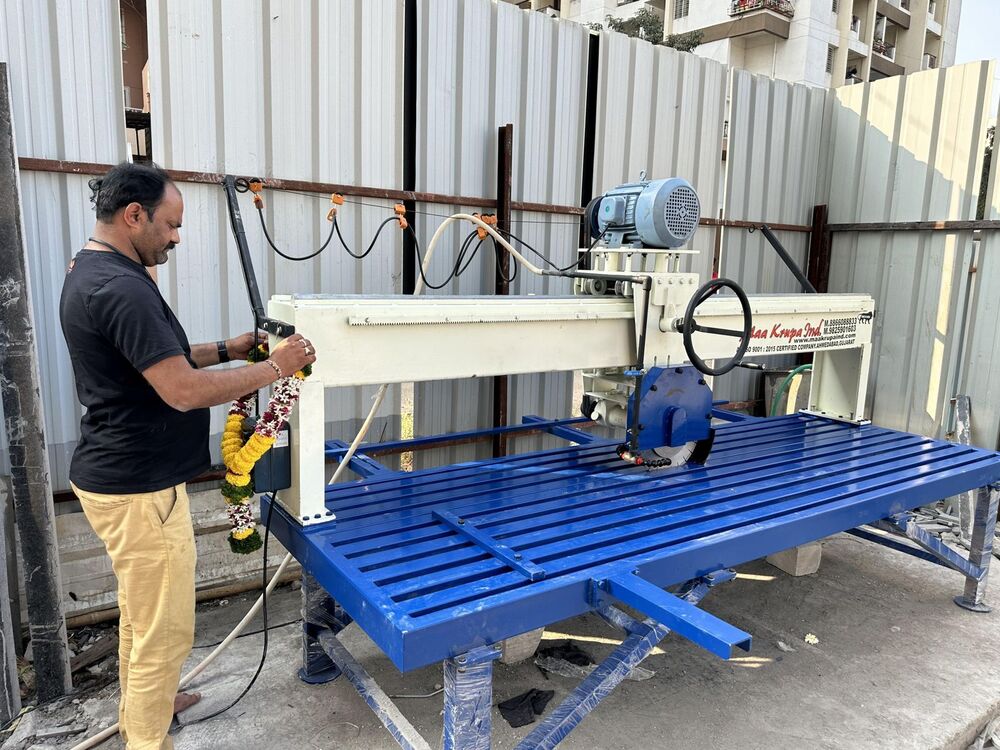 Portable Edge Stone Cutting Machine - Cutting Thickness: 50 Millimeter (Mm)