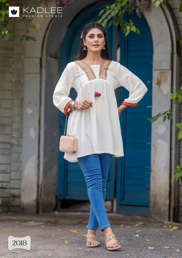 Ladies Tops - Color: Multicolor