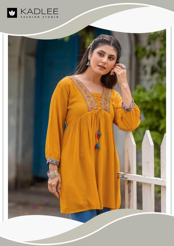 Ladies Tops - Color: Multicolor