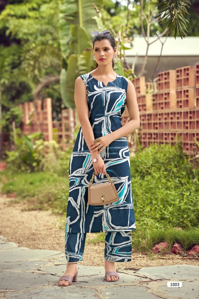 Calssy Kurti - Color: Multicolor