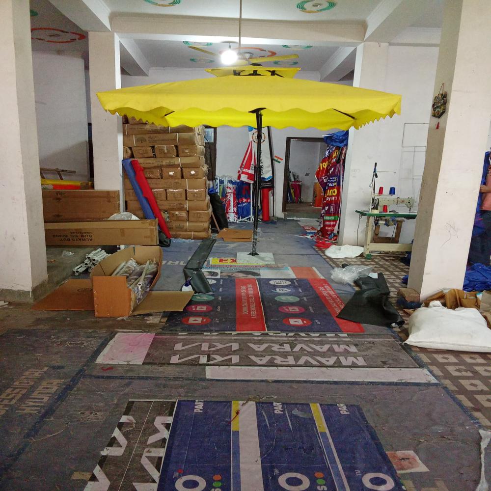 Side Pole Square Garden Umbrella