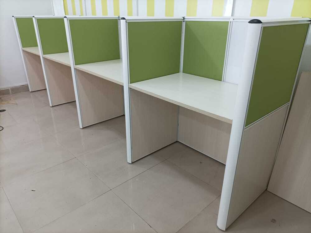 60 Mm Office Workstation - Color: Green & White