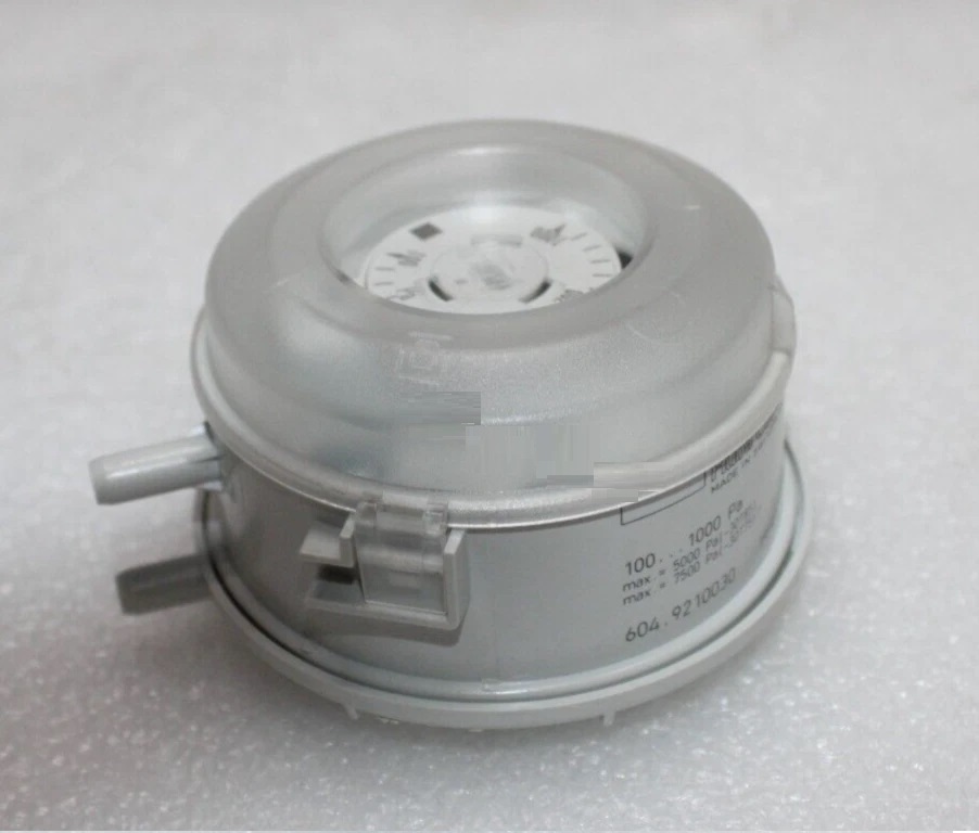 Huba 604.9210030 Differential Pressure Controller 100-1000pa