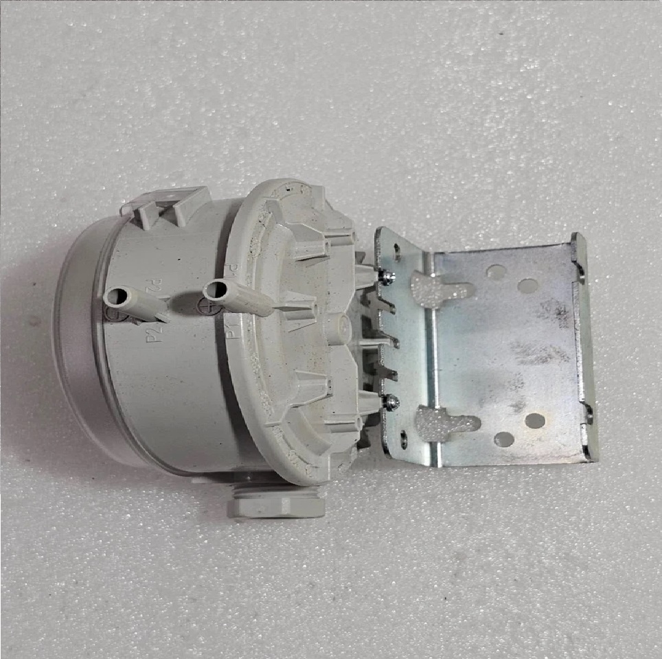 HUBA CONTROL 604.9000000 DIFFERENTIAL PRESSURE SWITCH 0.2-3 Mbar