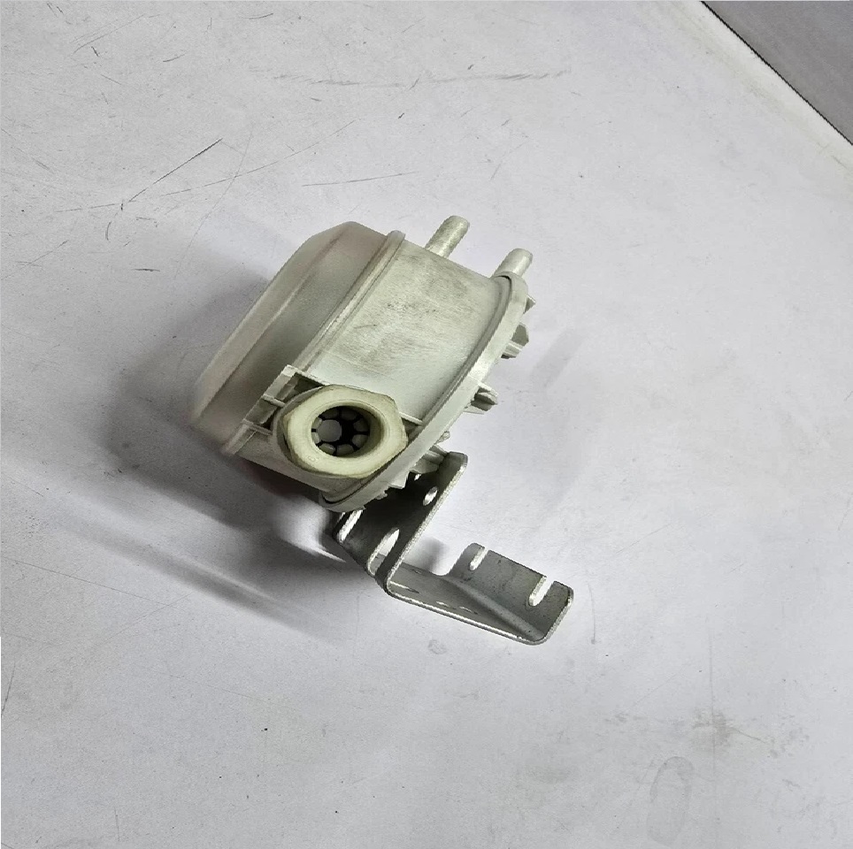 HUBA CONTROL 604.9000000 DIFFERENTIAL PRESSURE SWITCH 0.2-3 Mbar