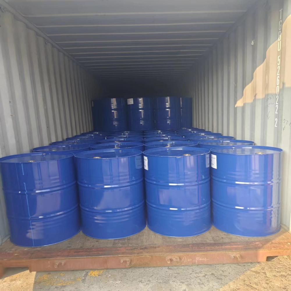 Dioctyl Phthalate - 95%-99% Purity | Industrial-grade, Sharp Smell, Insoluble, 6-12 Months Shelf Life, Handle With Caution