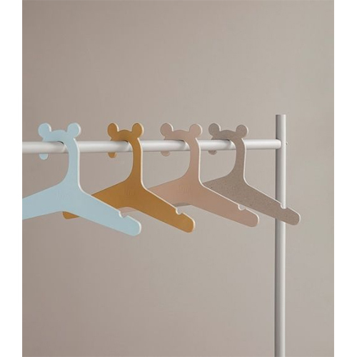 Cloth Hangers - Color: Brown