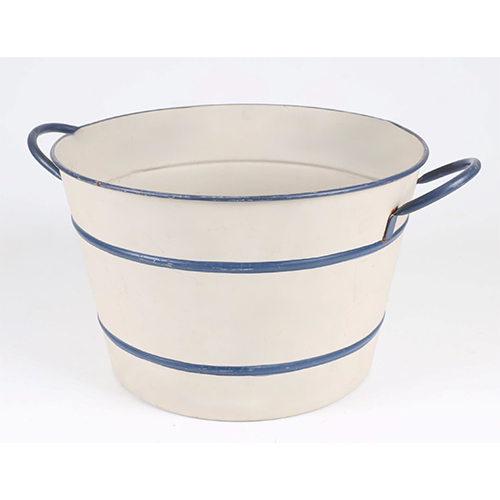 Iron Tub - Color: White