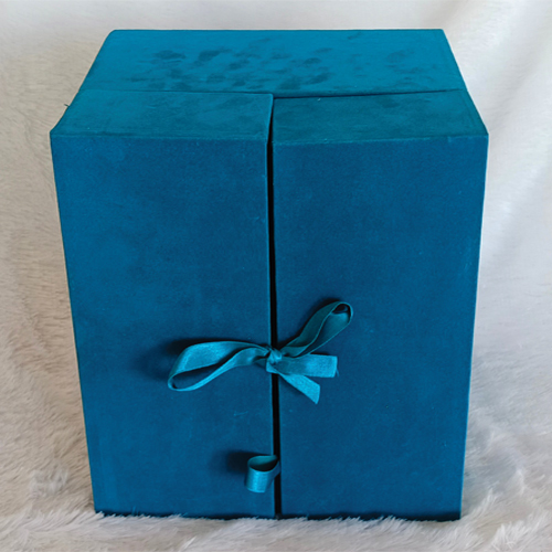 04_Gift Box