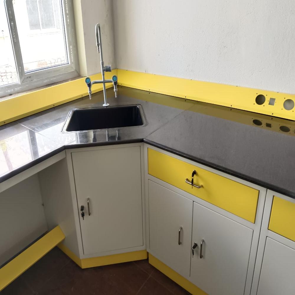Wall Table With Sink - Application: Industrial