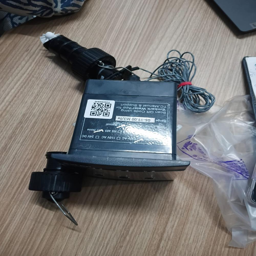 Digital Water Flow Sensor With Controller - Ms Material, 110-215 Volt, Adjustable Membrane Quantity, Customizable Size | Semi-automatic Functionality, User-friendly Design