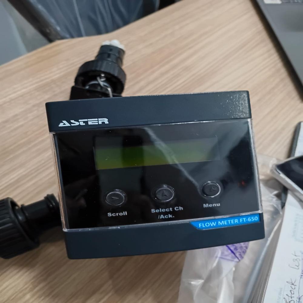 Digital Water Flow Sensor With Controller - Ms Material, 110-215 Volt, Adjustable Membrane Quantity, Customizable Size | Semi-automatic Functionality, User-friendly Design