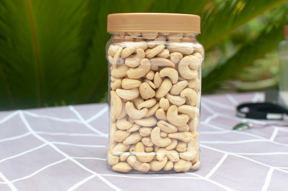 White Cashew Nut - Grade: Food Grade