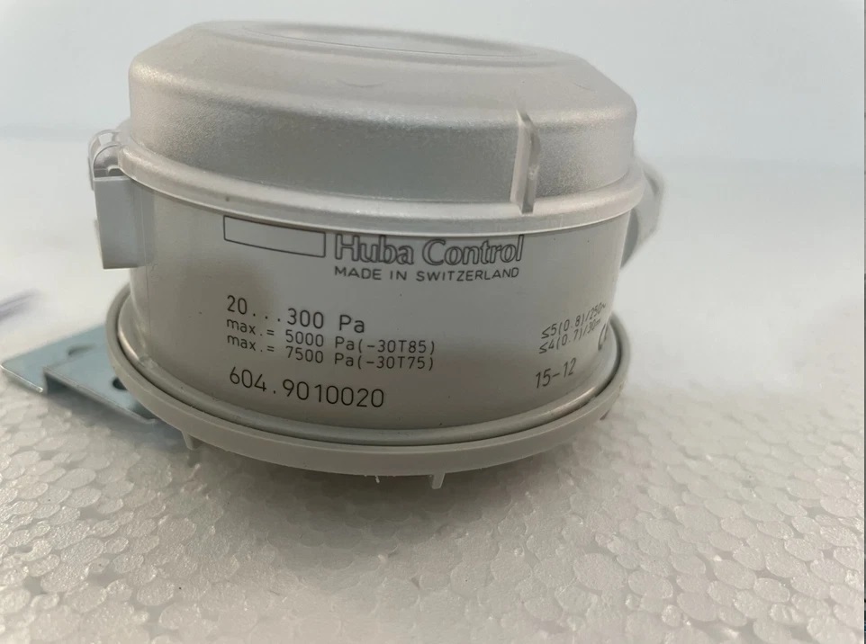 HUBA CONTROL 604.9010020 DIFFERENTIAL PRESSURE SWITCH 200-300 Pa