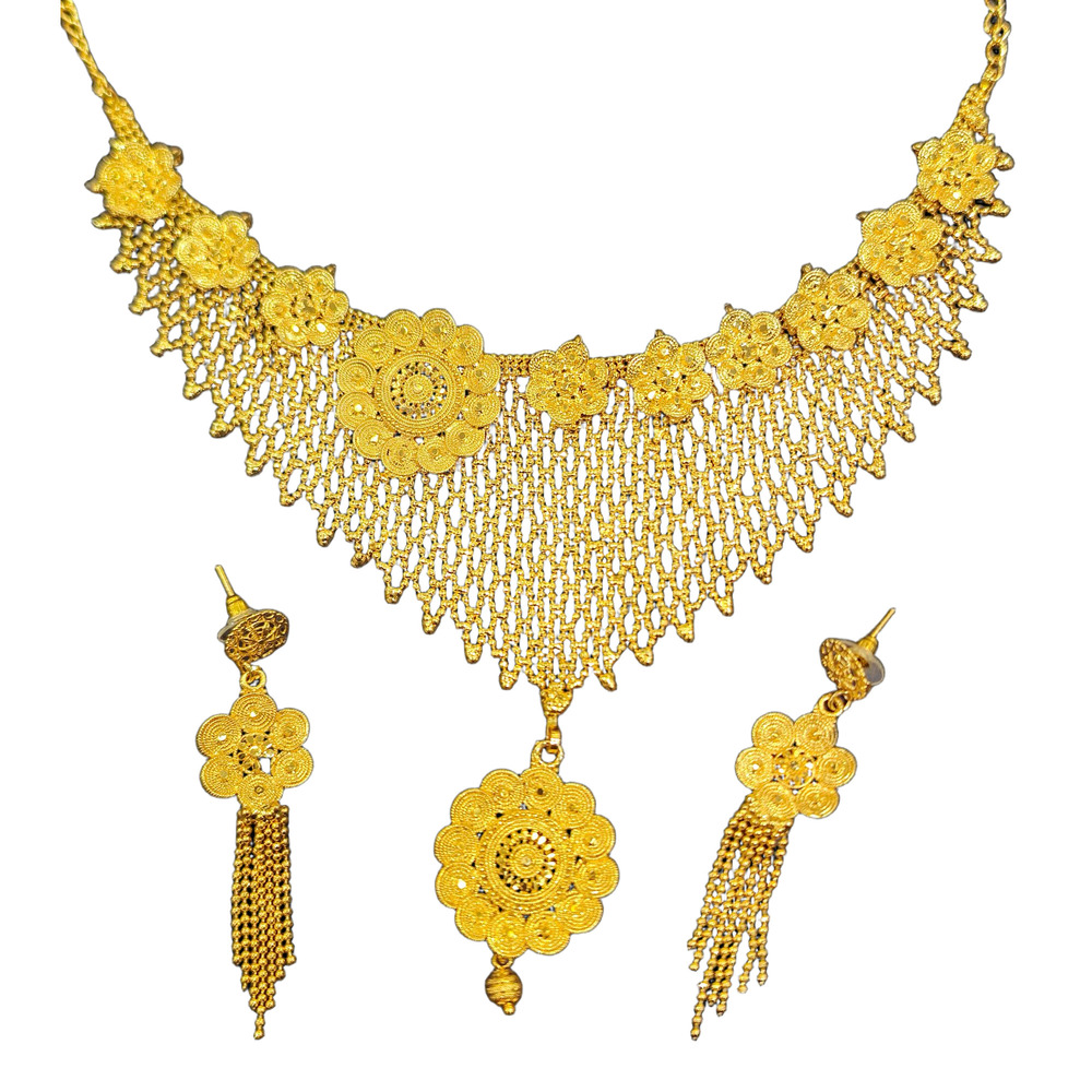 Fancy Necklace - Color: Golden