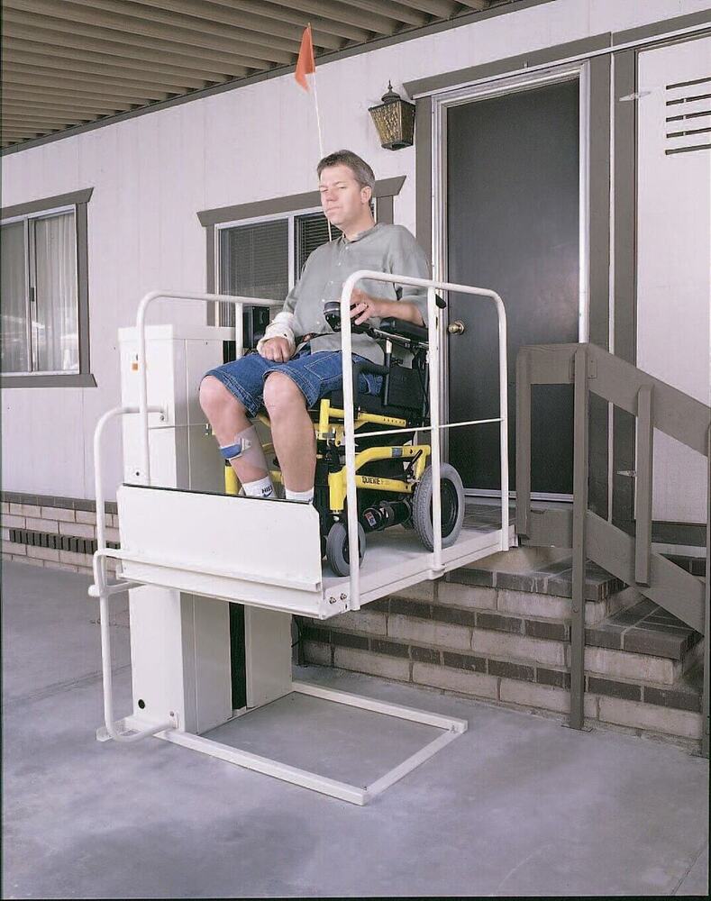 Wheel Chair Hydraulic Elevator - Max. Lifting Height: 48 Foot (Ft)