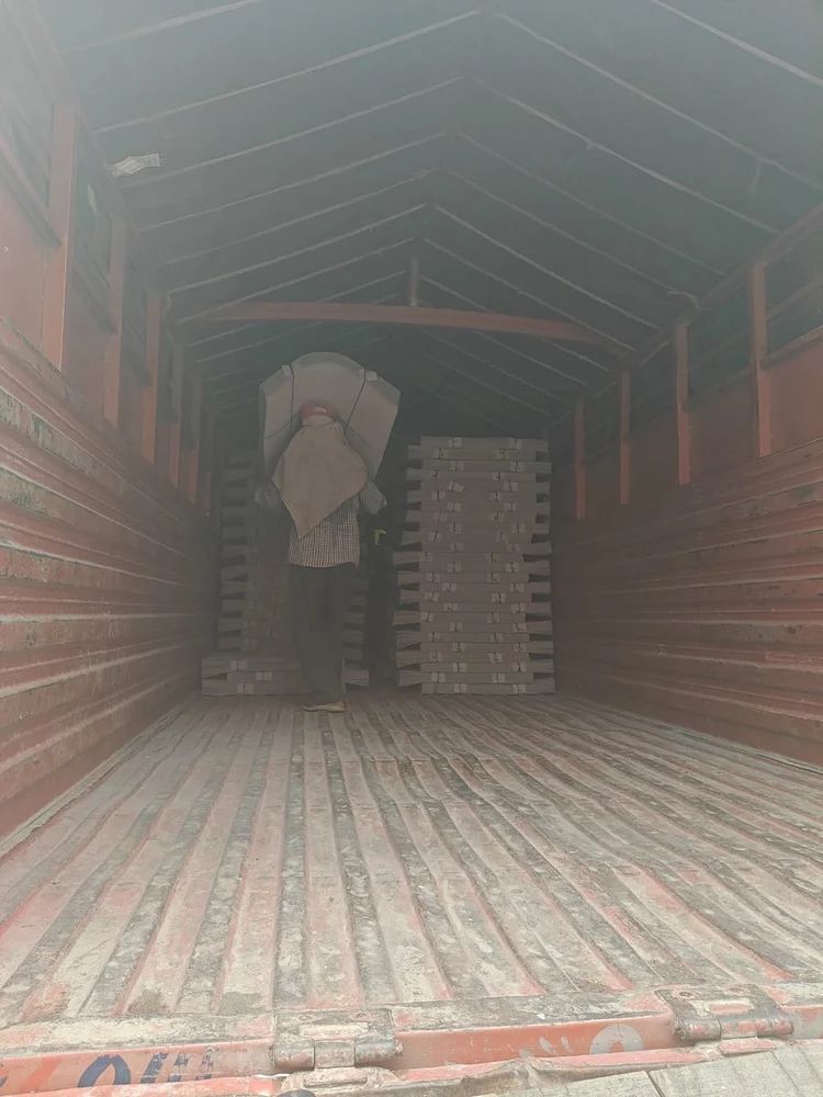 Phoscast 90xr Refractory Castable - Color: As For Costmer